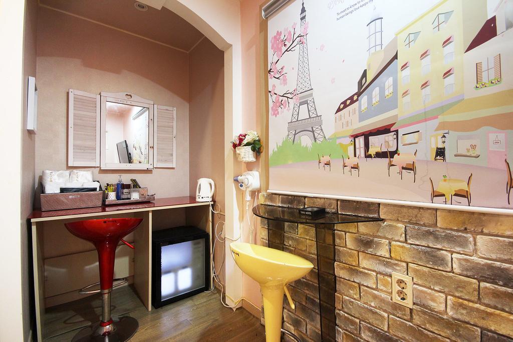 Hole In One Hotel Sacheon Exterior foto
